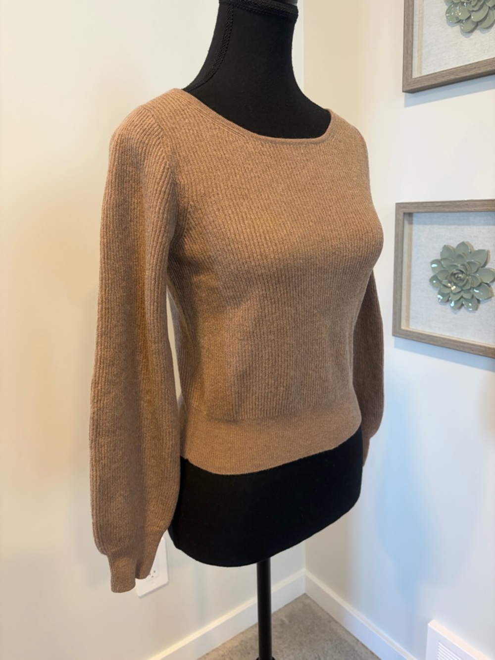 Aritzia Babaton Brown Wool/Linen Blend Ribbed Balloon Sleeve Sweater EUC - Picture 3 of 12